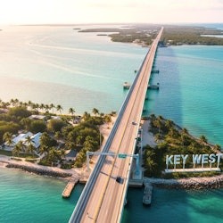 From Miami: Key West Glass Bottom Boat Tour - 2