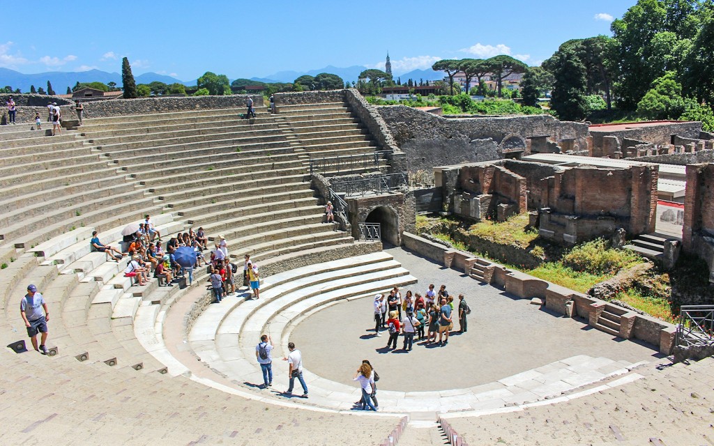 Desde Nápoles: Tren a Pompeya y tour a pie guiado (Spanish Guided Tour) - 2