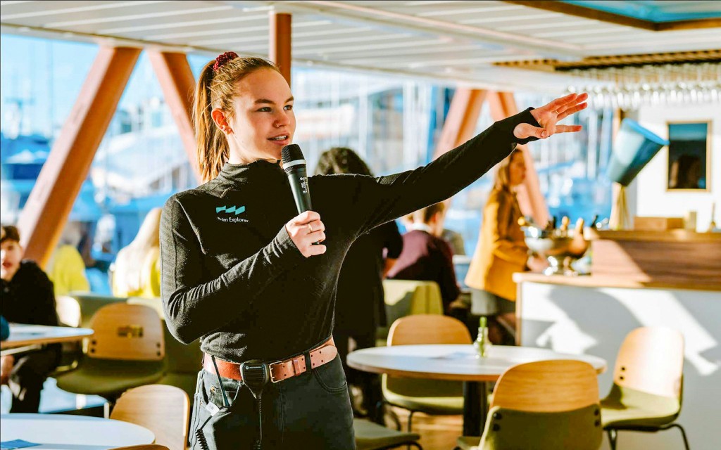 Ab Oslo: 2,5-stündige stille Sightseeing-Bootsfahrt auf dem Fjord mit Reiseleiter (Silent Fjord Cruise from Oslo) - 3