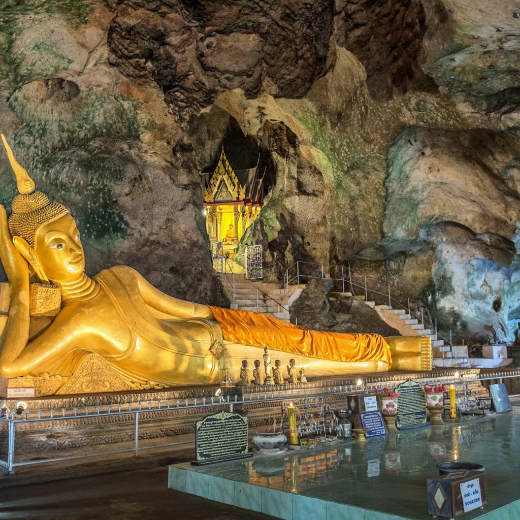 Da Phuket: Tour di un'intera giornata sull'isola di James Bond e in canoa con una barca a coda lunga - 1