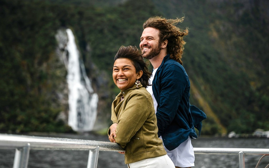 Ab Queenstown: Business Class Milford Sound Tour mit Premium-Schifffahrt + Gourmet-Mittagessen (Return by Fixed-Wing Flight: Luxury Tour & Cruise) - 3