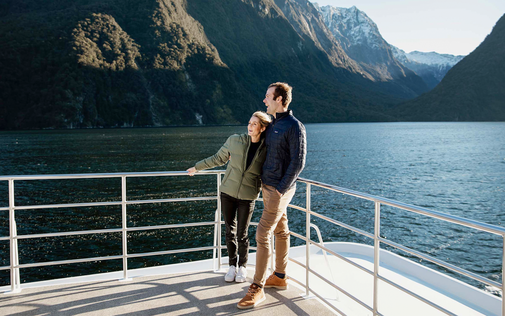 Von Queenstown aus: Milford Sound Tagesausflug mit Kreuzfahrt & Rücktransfer ( Full Day Tour with Cruise) - 3