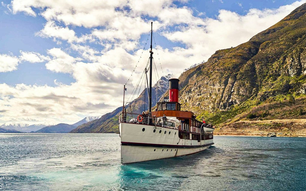 Von Queenstown aus: TSS Earnslaw Lake Wakatipu Kreuzfahrt (TSS Earnslaw Cruise + Walter Peak Garden to Table experience ) - 1