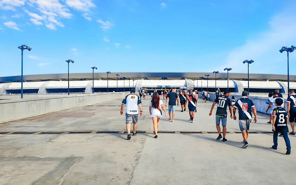Ab Copacabana Palace: Fußballspiel im Maracanã-Stadion mit privatem Transport (Football match ticket + Transportation) - 2