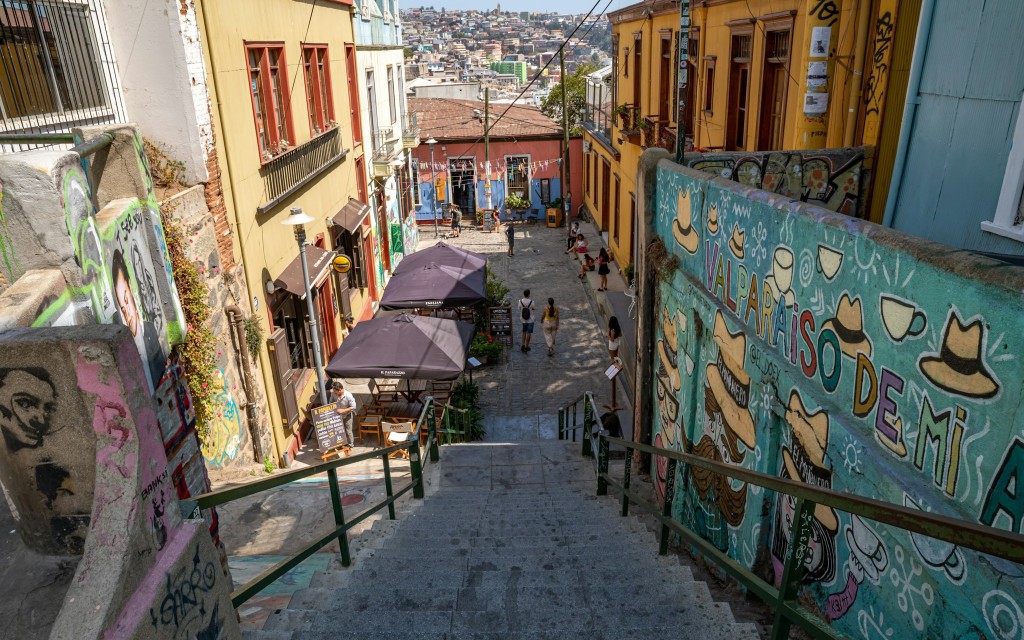 Von Santiago aus: Weinberg, Valparaíso, Neruda Museum und Viña del Mar Tour (Plaza de Armas Meeting Point) - 2