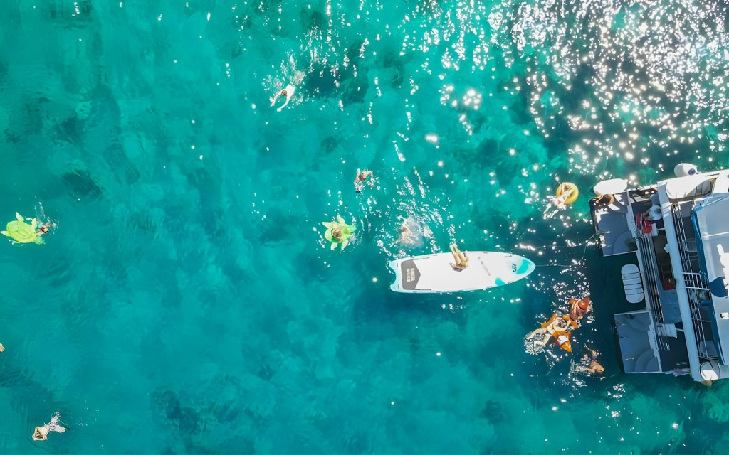 Cruzeiro de dia inteiro em Hvar e 3 ilhas com almoço e bebidas (General admission) - 1