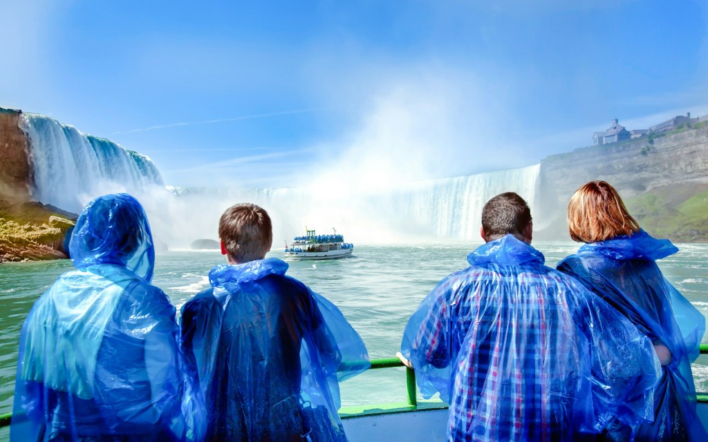 Von Toronto aus: Niagara Falls Day Tour mit Hornblower Schifffahrt und optionaler Fahrt hinter die Fälle (Day Tour with Cruise, Journey Behind the Falls & Round-Trip Transportation) - 1