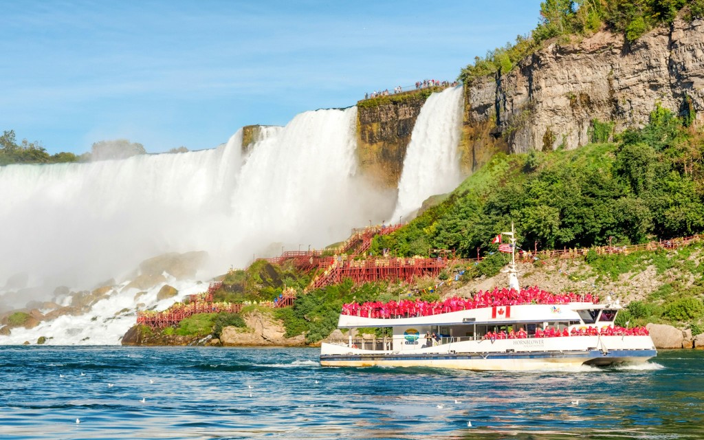 Von Toronto aus: Niagara Falls Day Tour mit Hornblower Schifffahrt und optionaler Fahrt hinter die Fälle (Day Tour with Cruise, Journey Behind the Falls & Round-Trip Transportation) - 2
