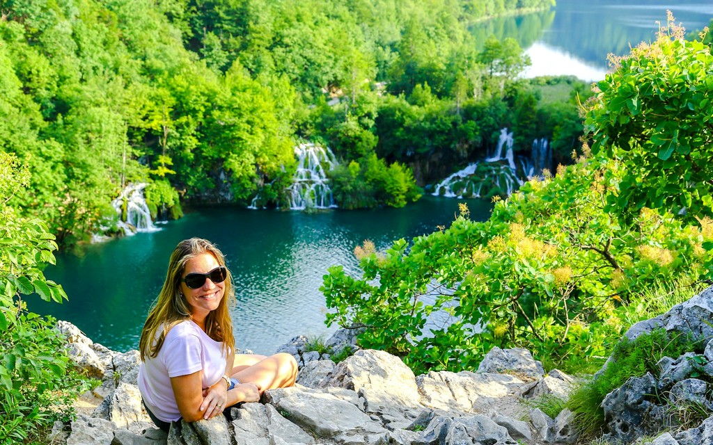 Ab Trogir: Ganztägige geführte Tour durch den Nationalpark Plitvicer Seen (From Trogir: Plitvice Lakes Group Tour with Entry Tickets) - 1