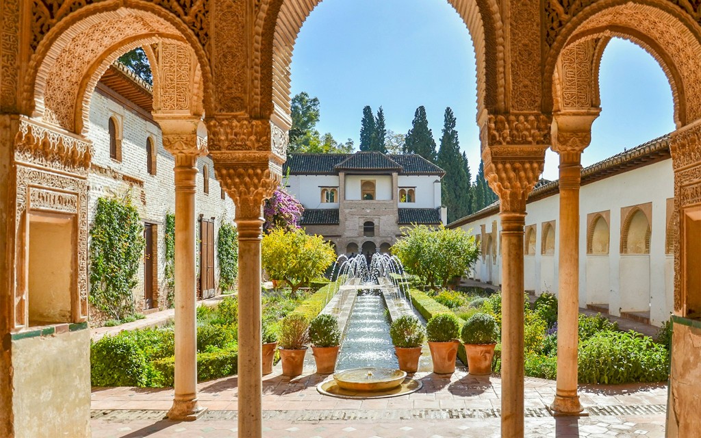 Full-Day Guided Tour of Alhambra with Transfers from Malaga (Granada Alhambra ) - 3