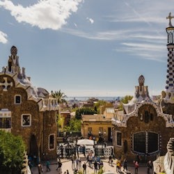 Gaudí Tour: Sagrada Familia, Park Güell & Casa Batlló Guided Tour - 1