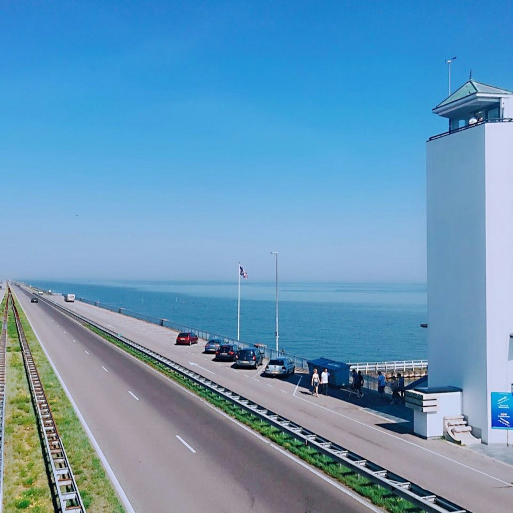 Giethoorn, Afsluitdijk & Zaanse Schans: Day Trip from Amsterdam - 1