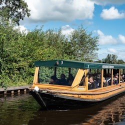 Giethoorn: Transport + Boat Trip - 1
