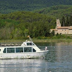 Girona: Lake of Banyoles Boat Tour - 1
