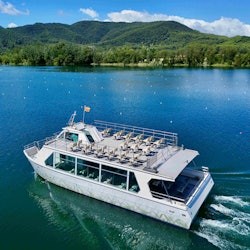 Girona: Lake of Banyoles Boat Tour - 3