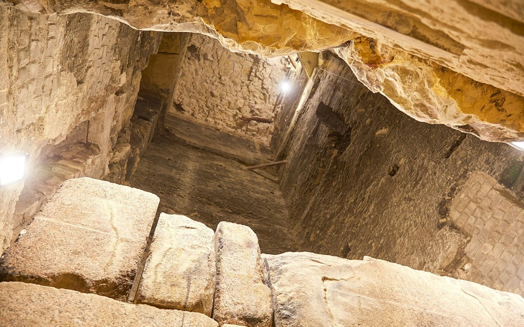 Giza Complex Skip-the-Line Tickets  (Skip-the-Line Entry + Entry Inside the Great Pyramid (Khufu) Tickets) - 2
