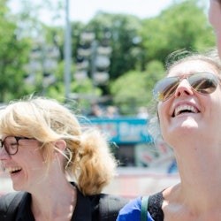 Go With A Local: Skip-The-Line Sagrada Família Tour in Dutch - 2