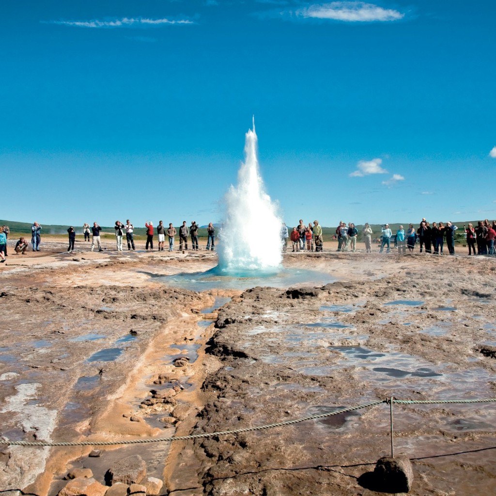 Golden Circle Direct: Half-Day Tour from Reykjavik - 1