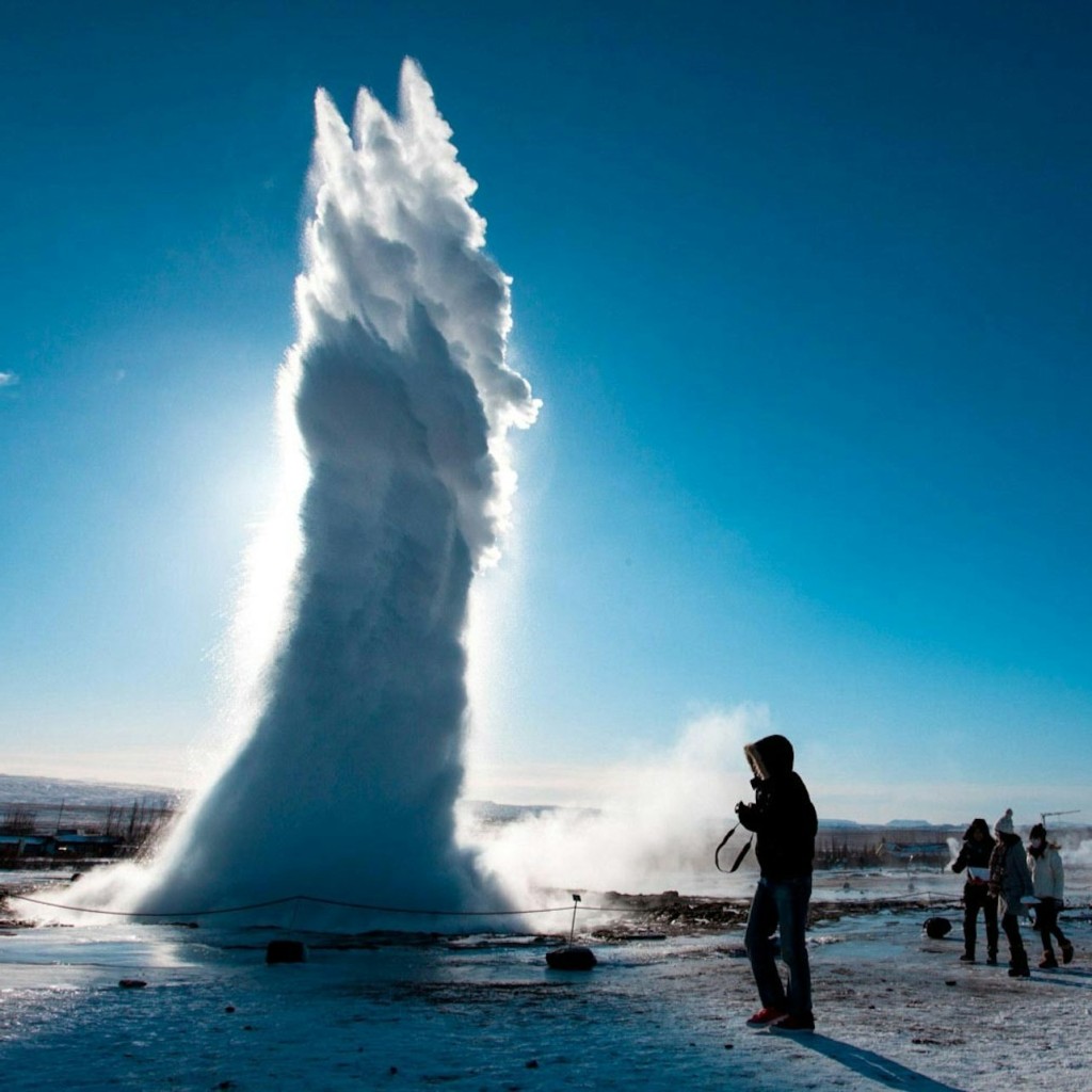 Golden Circle: Small-Group Tour from Reykjavik + Snorkeling Experience - 2