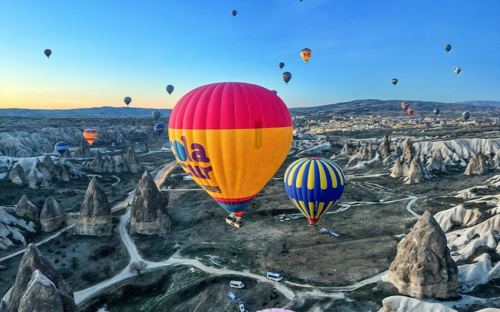 Goreme Valley Sunrise Hot Air Balloon Tour with Breakfast & Transfers (Day Light Standard Flight) - 1