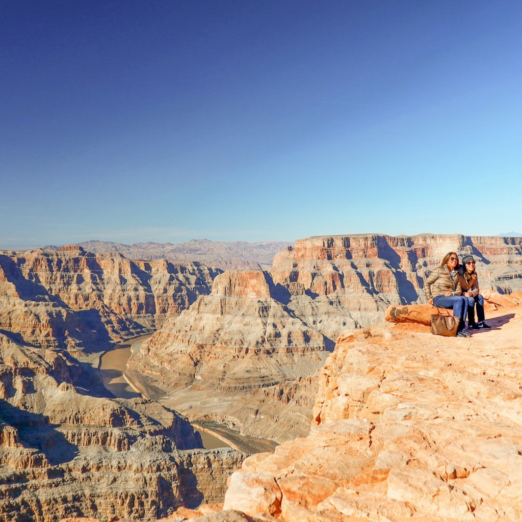 Grand Canyon West: vol d'anada i tornada des de Las Vegas + Skywalk - Entrance Ticket Grand Canyon Experience With Skywalk - 1