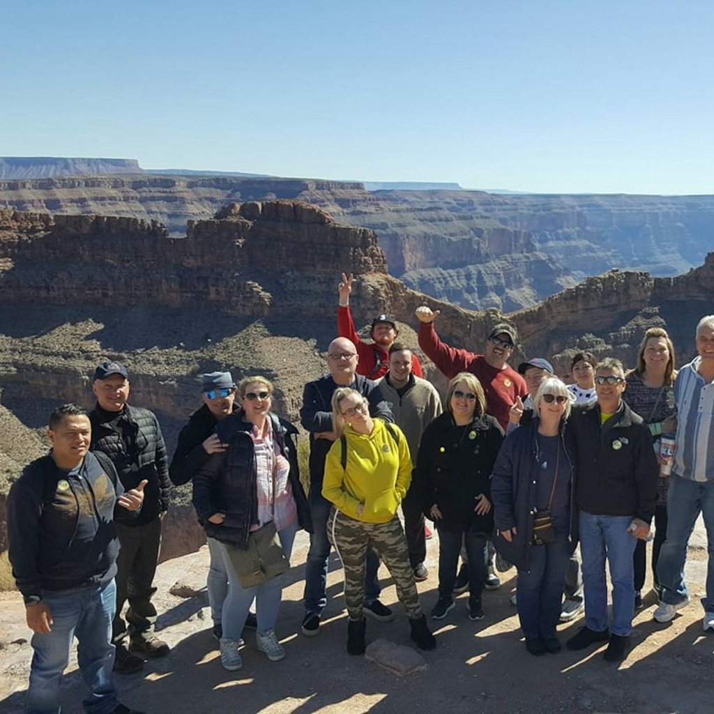 Grand Canyon Ovest: Tour VIP da Las Vegas + fermata alla diga di Hoover + Skywalk opzionale - VIP Tour - 2