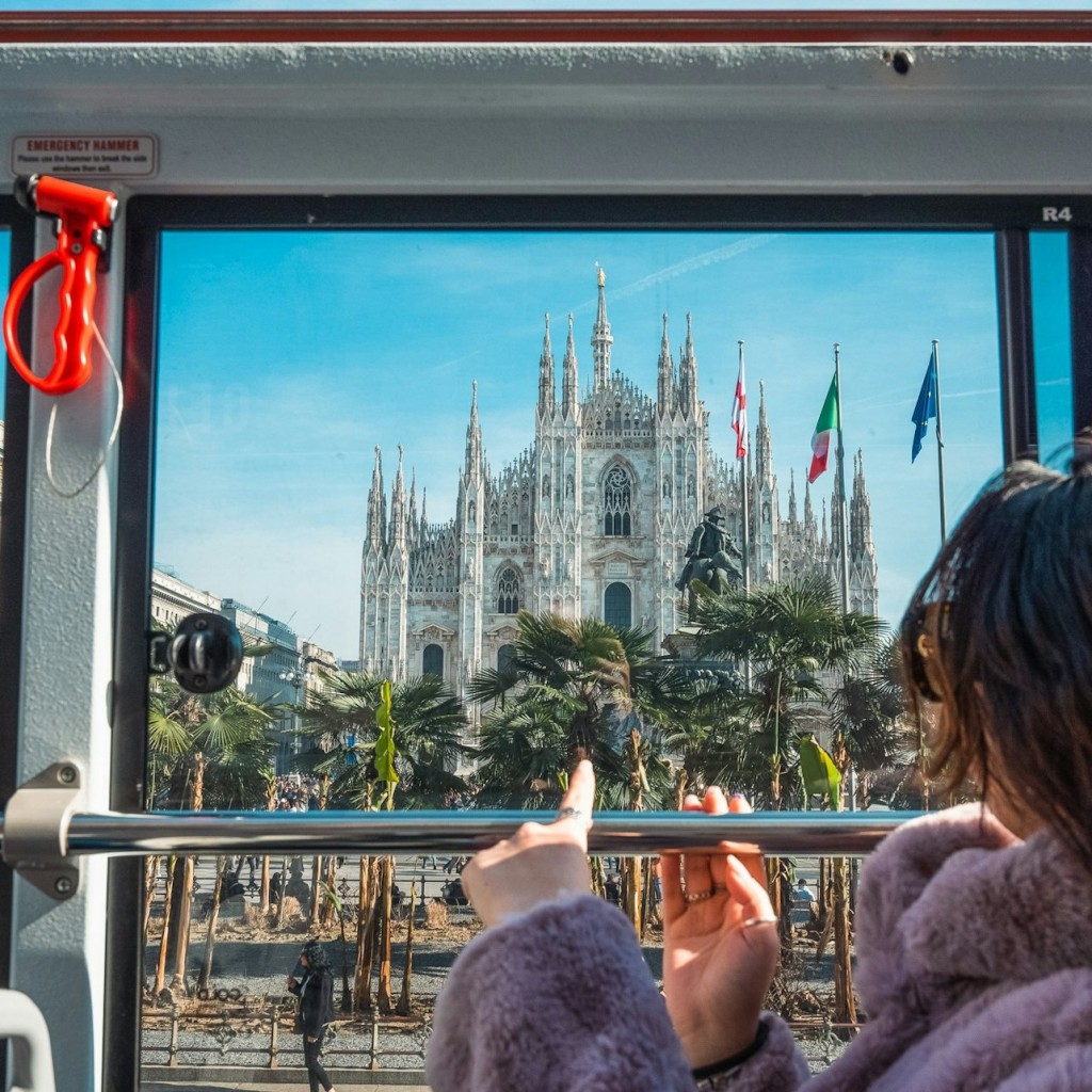 Gray Line Milan Open Tour: Hop-on Hop-off Bus Tour - 2