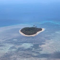 Great Barrier Reef: Reef Hopper Flight Tickets - 1