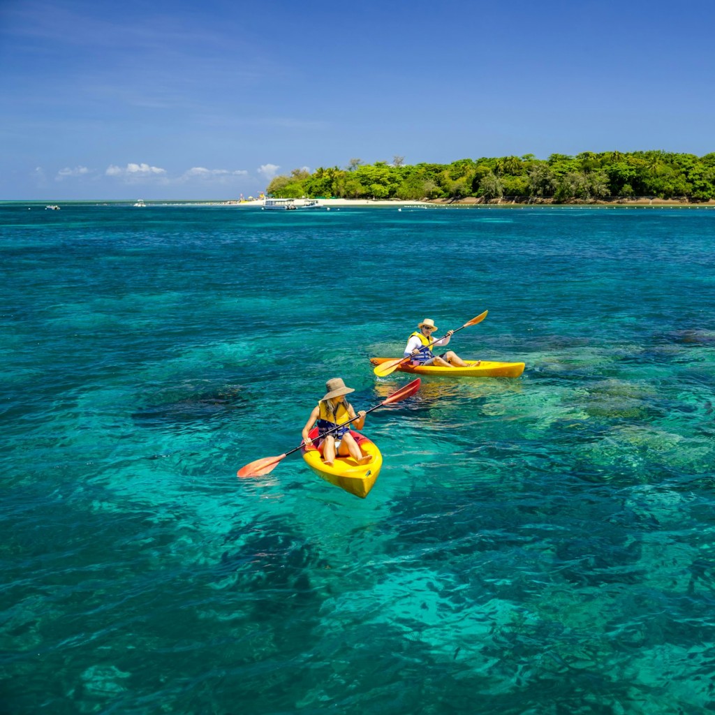 Tour per l'Illa Verda: creuer en catamarà des de Cairns - 3