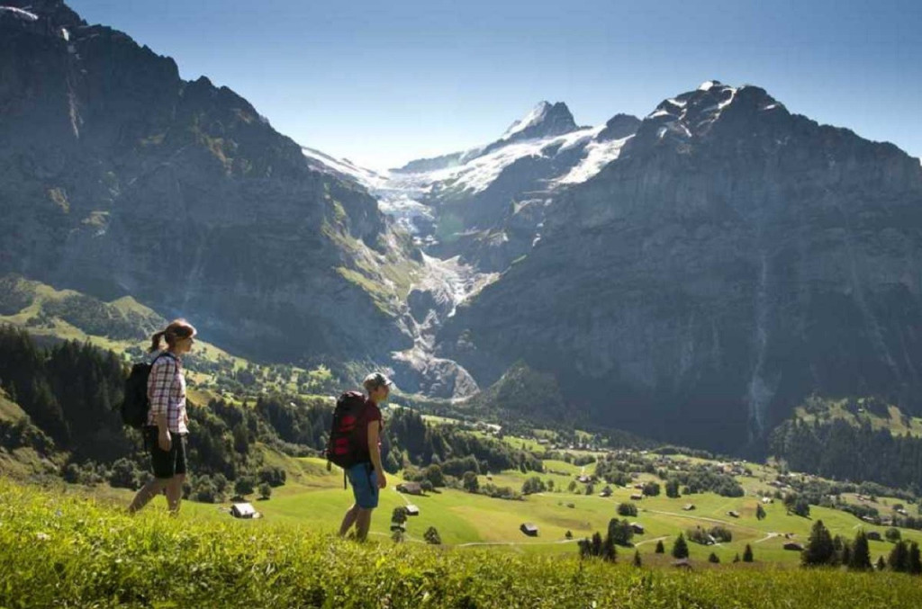 Grindelwald, Interlaken, and Lauterbrunnen Full-Day Tour (Grindelwald, Interlaken, and Lauterbrunnen Full-Day Tour from Lucerne) - 3