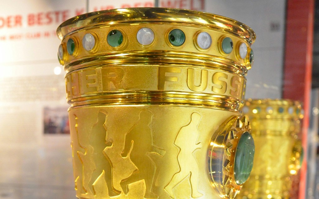 Geführte Tour durch die Allianz Arena mit Besuch des FC Bayern Museums + Bustour (English and German Guide) - 3