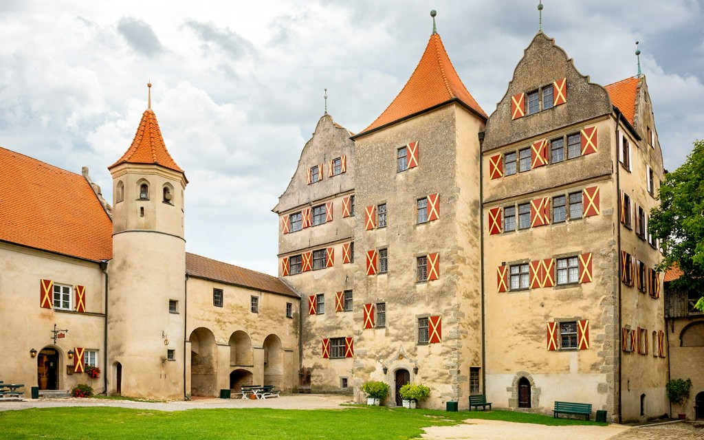 Guided Tour of Romantic Road: Rothenburg & Harburg with Transfers from Munich (English Guide) - 3