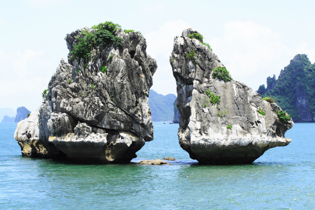 Ha Long Bay Cruise with Round Trip Transfer from Hanoi (Ha Long Bay Premium Cruise with Round Trip Transfer from Hanoi) - 2