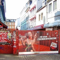 Hamburg: Reeperbahn "Red Light" Guided Tour - 3