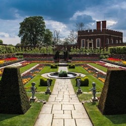 Hampton Court Palace, Gardens & Maze: Entry Ticket + Audio Guide - 1