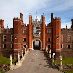 Hampton Court Palace, Gardens & Maze: Entry Ticket + Audio Guide - 2