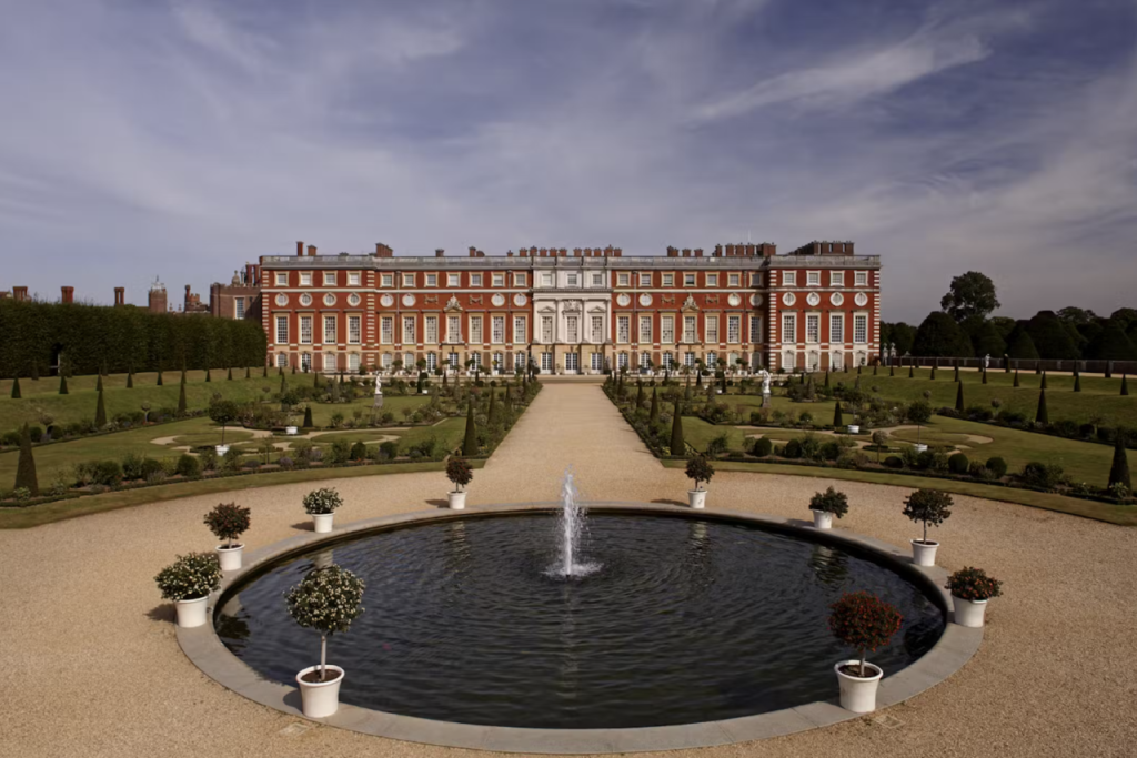 Hampton Court Palace Ticket (Hampton Court Palace - Admission) - 1