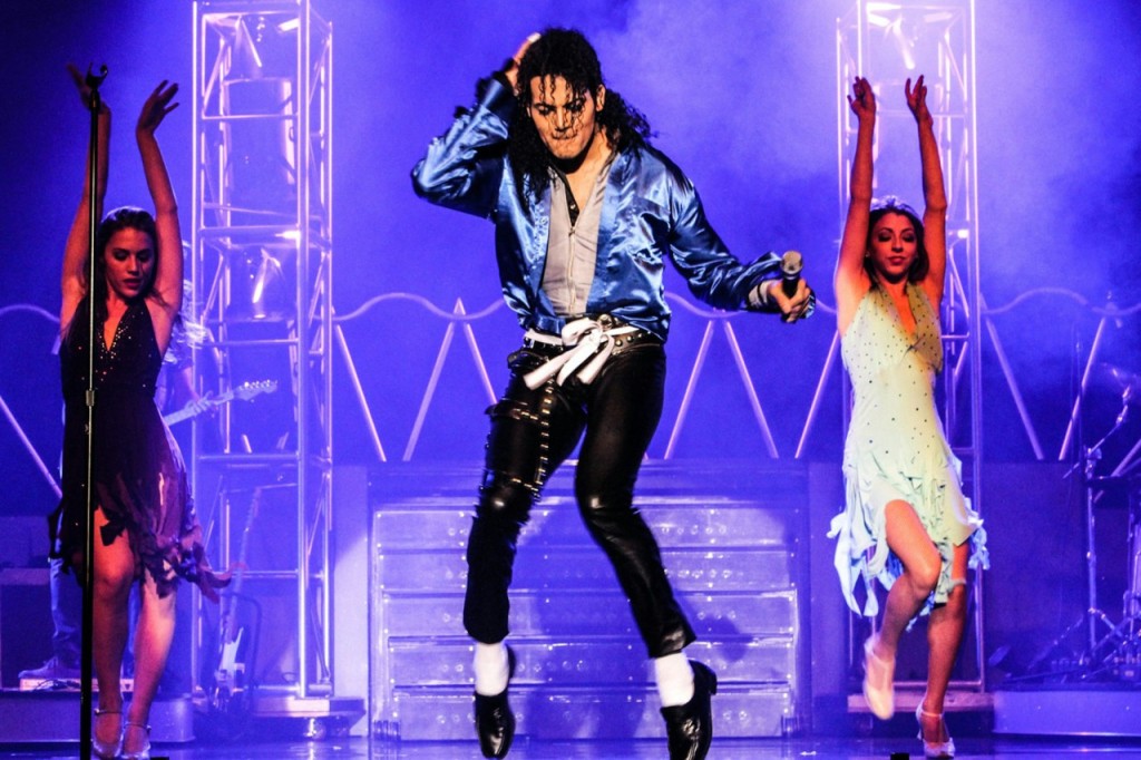 Harrah's Las Vegas: MJ(Michael Jackson) Live Show (Orchestra & Front Booths - Section P1) - 3