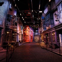 Harry Potter Warner Bros. Studio London: Entry Ticket + Transfers - 2