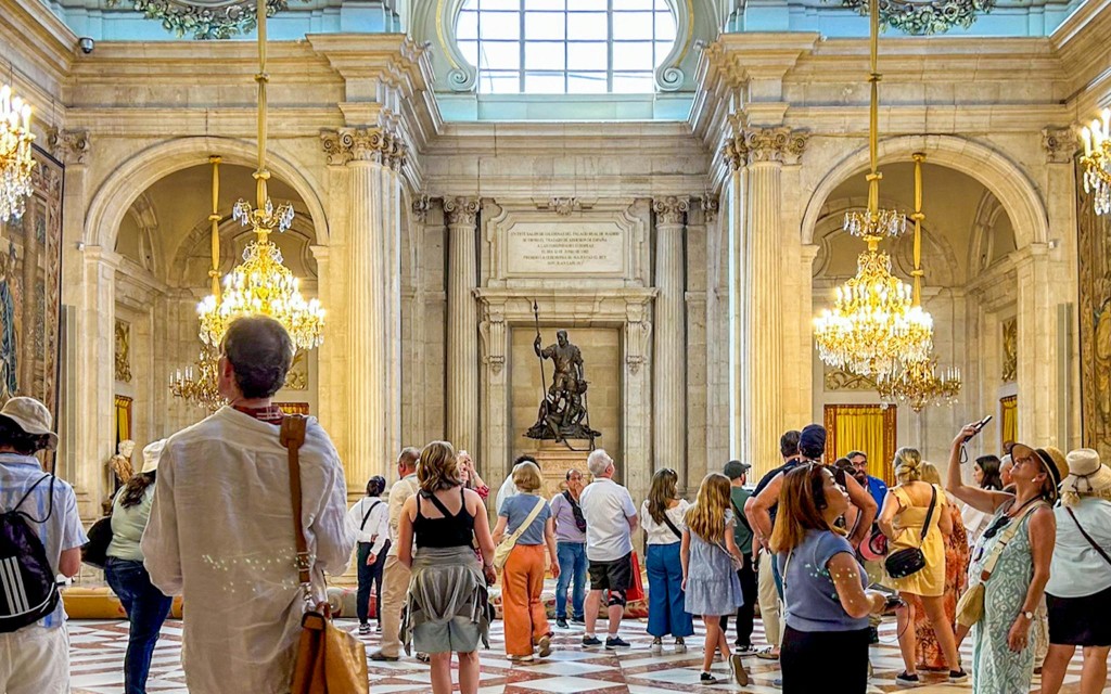Royal Palace of Madrid Skip-the-Line Guided Tour (Spanish Guided Tour of Prado Museum & Royal Palace) - 1