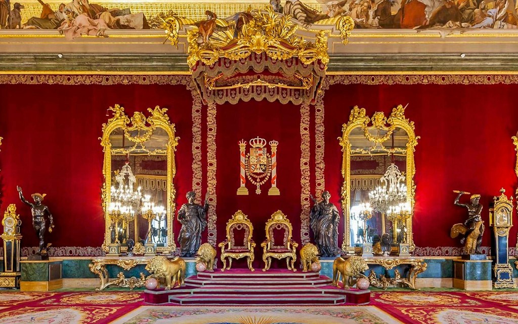 Royal Palace of Madrid Skip-the-Line Guided Tour (Spanish Guided Tour of Prado Museum & Royal Palace) - 3