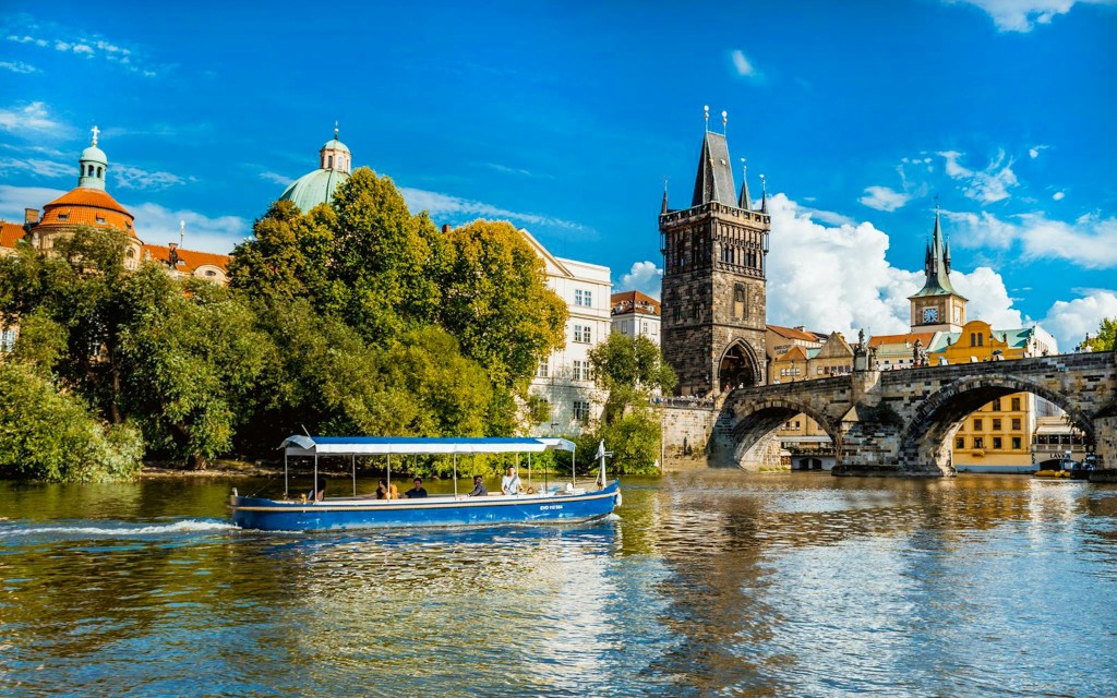 Prague Sightseeing Boat Cruise to Devil's Channel (50-Minute Cruise) - 1