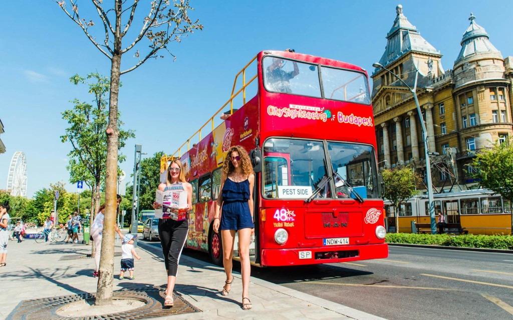 Stadtbesichtigung: Budapest Hop-on Hop-off Bus Tour  (72-Hour Pass) - 1