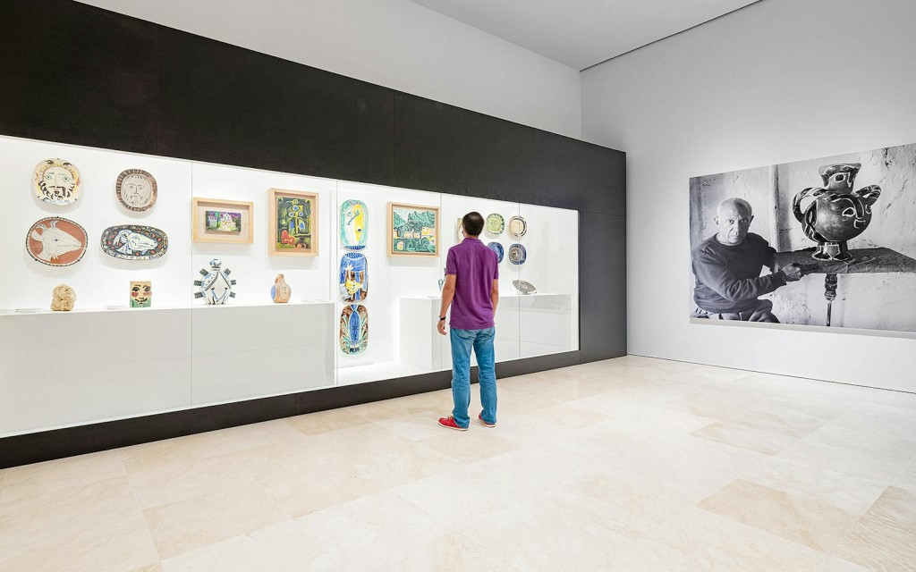 Picasso Museum Malaga Tickets (Entry Tickets + City Tour with Audio Guide) - 1