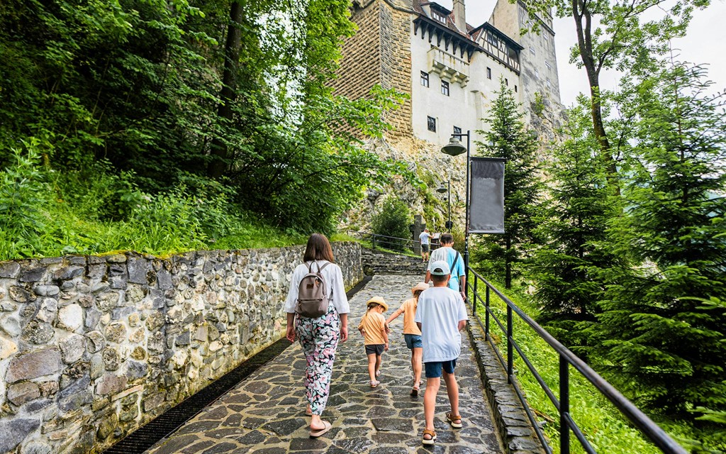 Eintrittskarten für Schloss Bran mit mehrsprachigem Audioguide (Bran Castle Standard Ticket with Audio Guide) - 1