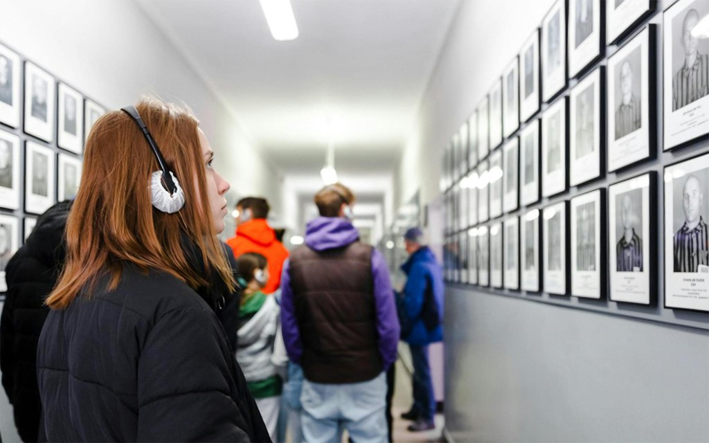 Tour guiado por Auschwitz-Birkenau com opções de ingressos prioritários e traslados (English Guided Tour) - 3