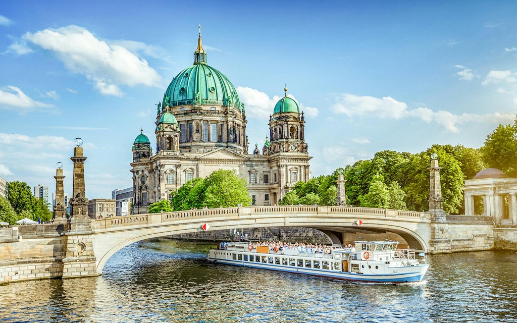 Berlin Spree River City Highlights Sightseeing Cruise (2.25 Hour City Sightseeing Cruise) - 1