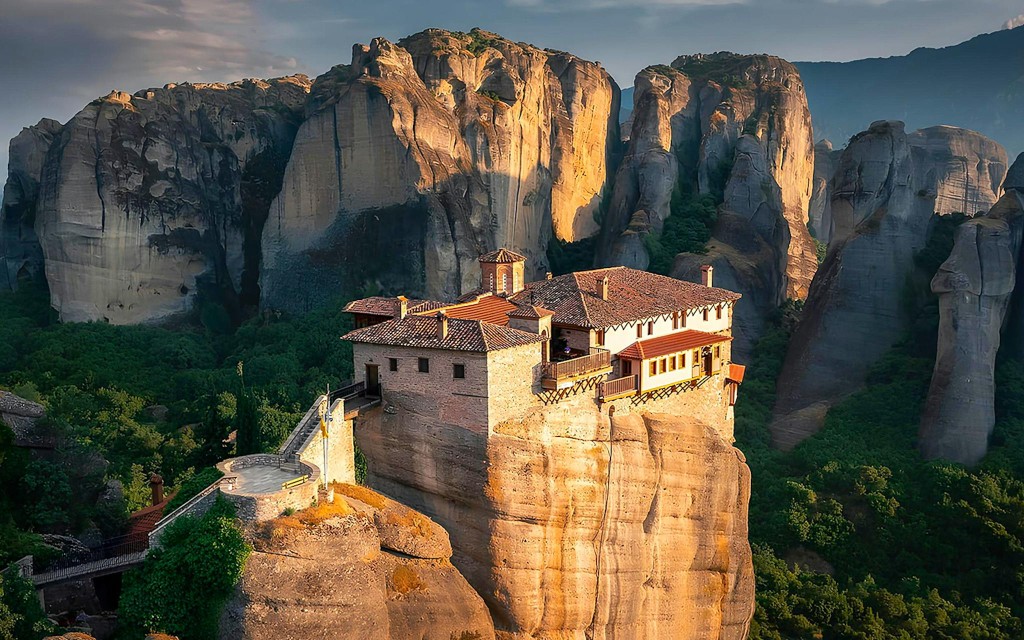 Ab Meteora: Geführte Tour zu den Klöstern und Höhlen am Morgen oder bei Sonnenuntergang (Morning Tour) - 1