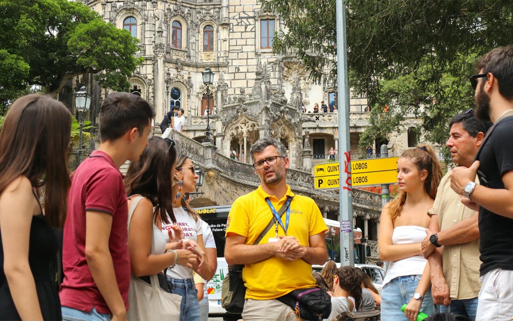 Visita guiada à Quinta da Regaleira (Portuguese Guided Tour) - 1