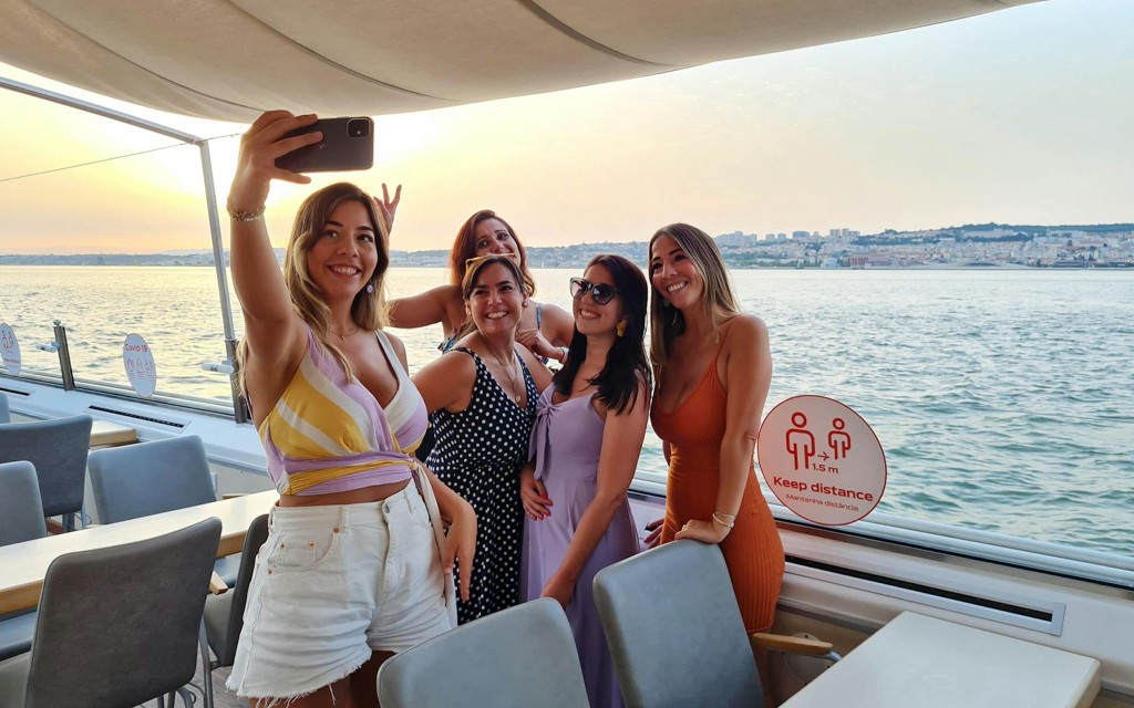 Lisbon Sightseeing Cruise on Tagus River (From Doca do Bom Sucesso) - 1